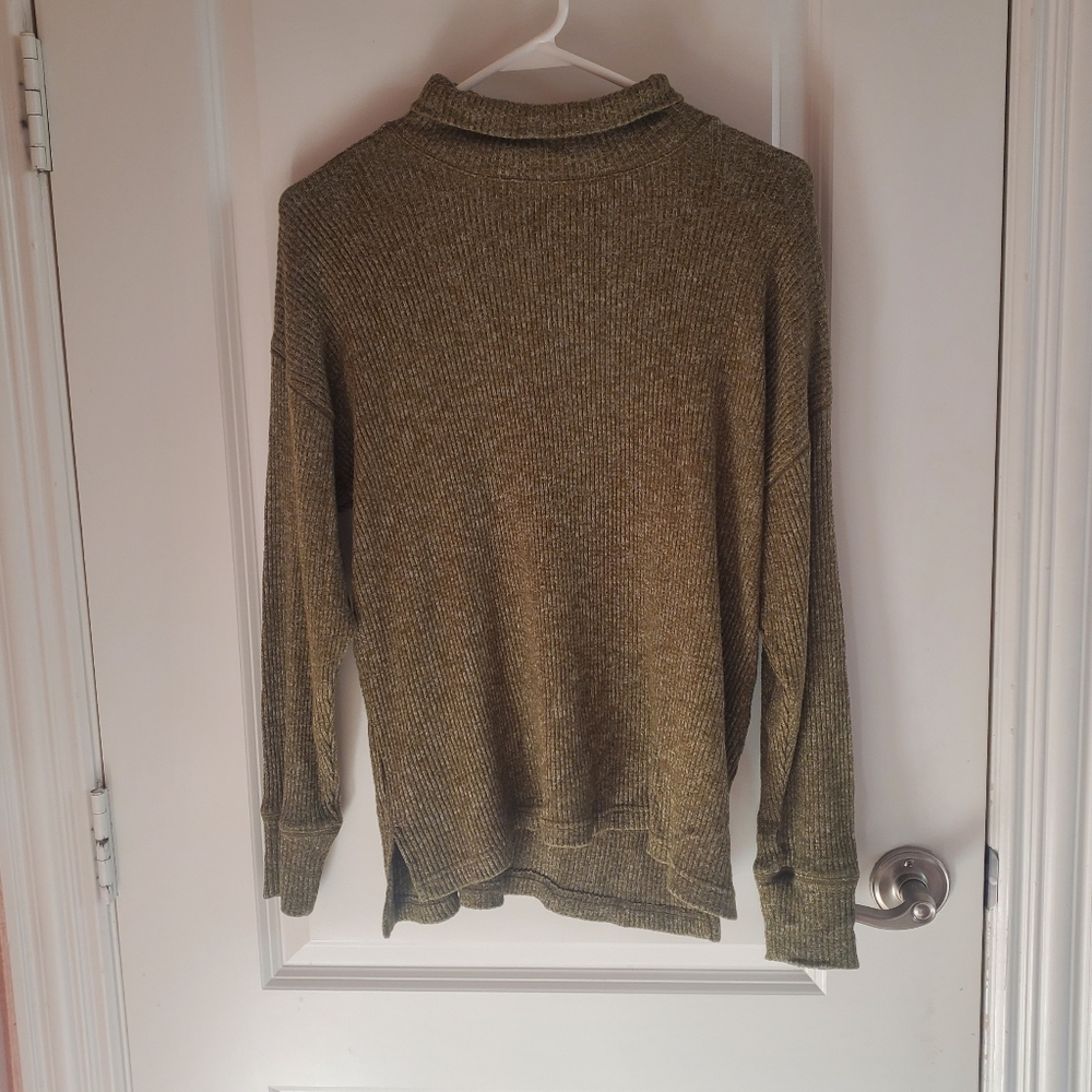 J Crew Women's Green Chunky Ribbed Turtleneck Sweater